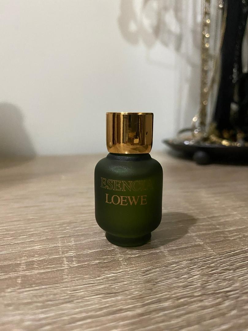 Esencia-pour-Homme-by-Loewe