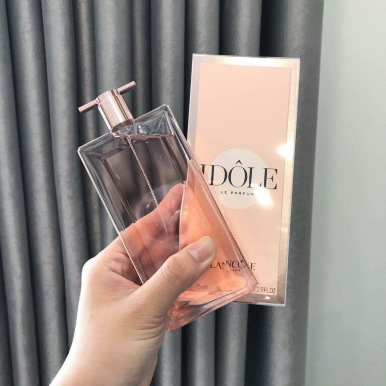 9 Best Smelling Perfumes for College Girls [Tested in 2024]