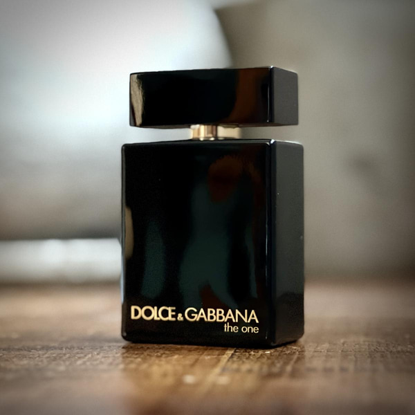 7 Best Smelling Dolce & Gabbana Colognes For Men [In 2024]