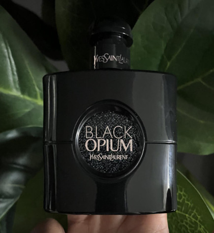 black-opium-le-parfum-yves-saint-laurent