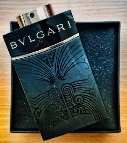 bvlgari-man-in-black-eau-de-parfum-intense-bvlgari