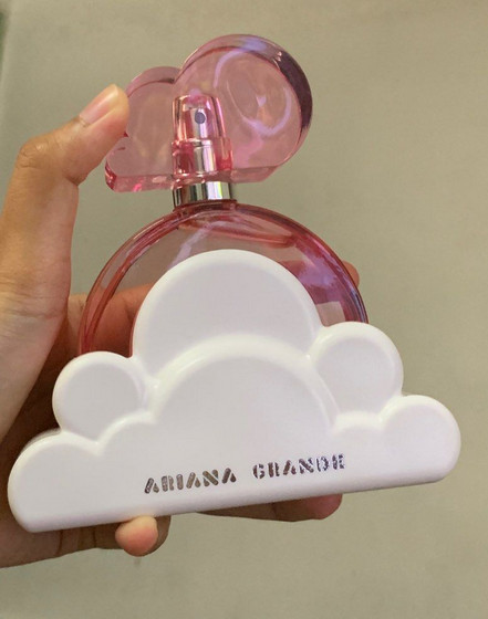 cloud-pink-ariana-grande