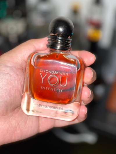 emporio-armani-stronger-with-you-intensely