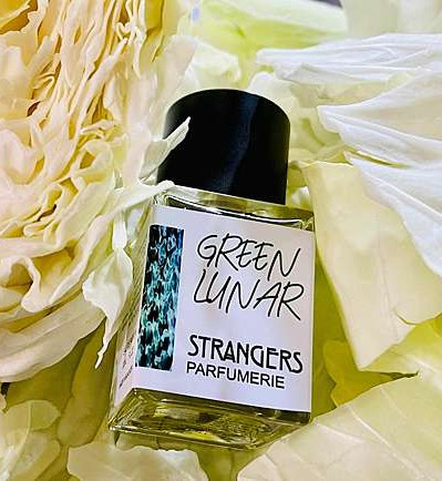 green-lunar-by-strangers-parfumerie