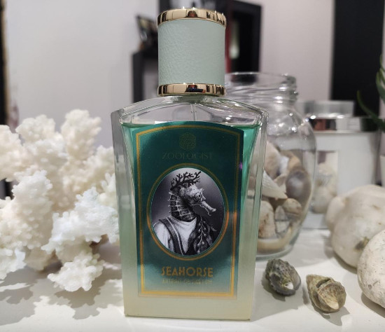 seahorse-zoologist-perfumes