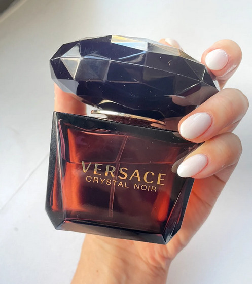 versace-crystal-noir-edt
